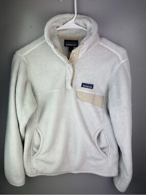 Women’s Patagonia Cream Snap T Fleece Jacket with Chest Patch